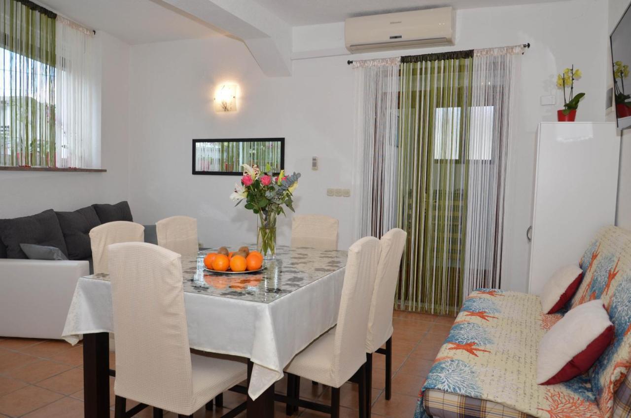 Ma-Lo Apartment Пировац Екстериор снимка