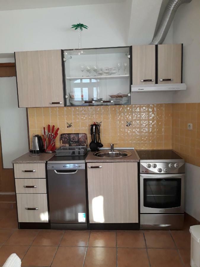 Ma-Lo Apartment Пировац Екстериор снимка